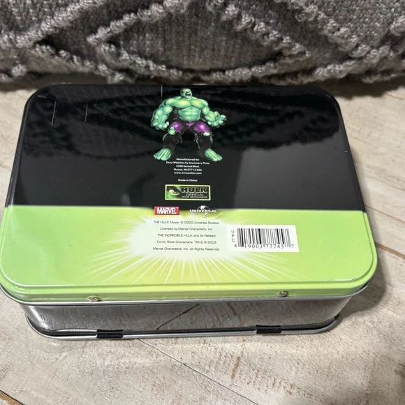 New! Vintage Marvel Incredible Hulk Watch and Lunchbox - Picture 2 of 3